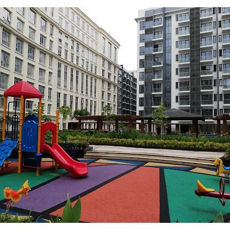Cozyvilla At 81 Newport Blvd Walk To Naia T3 Marriott & Resorts World Casino & Newport Mall For 5 Pax Free Parking!!!! Pasay Buitenkant foto