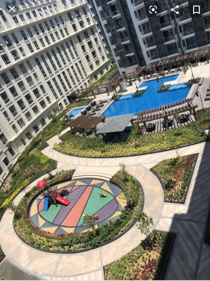 Cozyvilla At 81 Newport Blvd Walk To Naia T3 Marriott & Resorts World Casino & Newport Mall For 5 Pax Free Parking!!!! Pasay Buitenkant foto